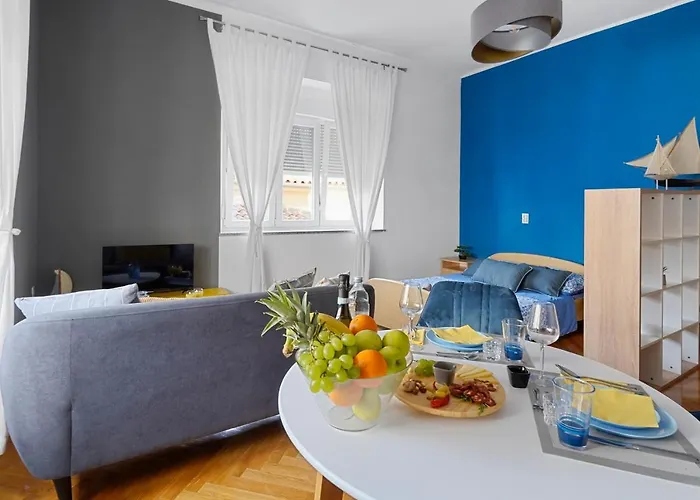 Polias Small Апартаменти *