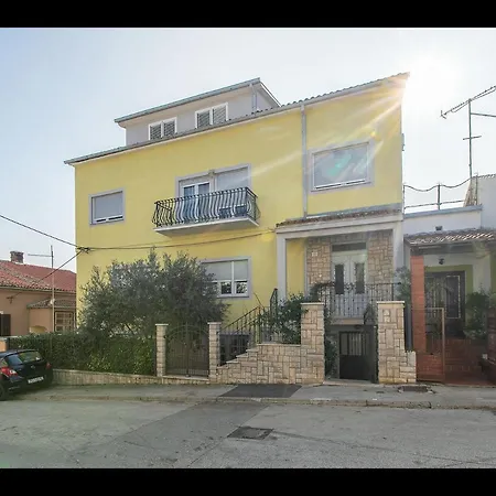 Apartment Polias Small *